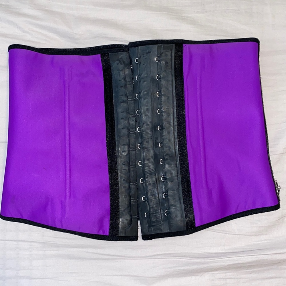 Kardashian Waist Trainer